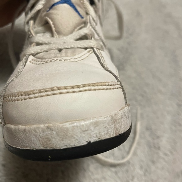 Jordan sneakers - Picture 8 of 9